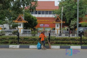 Pemkot Pekanbaru Bayarkan THR Penuh untuk Petugas Kebersihan Setelah 10 Tahun