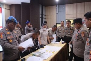 Polres Dumai Laksanakan Deteksi Dini Narkoba Melalui Pengecekan Urine Terhadap Seluruh Personil 